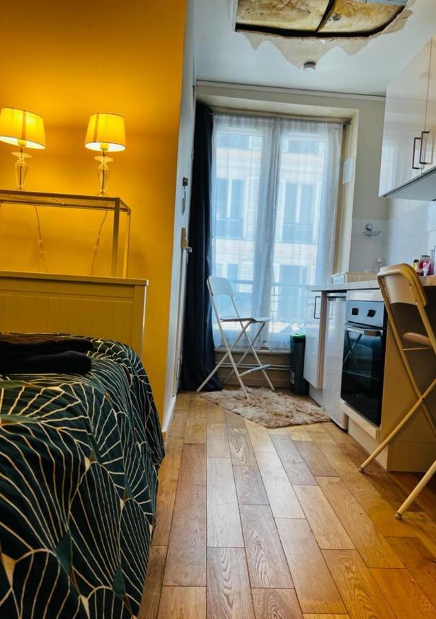 Appartamento In The Middle Of Parigi